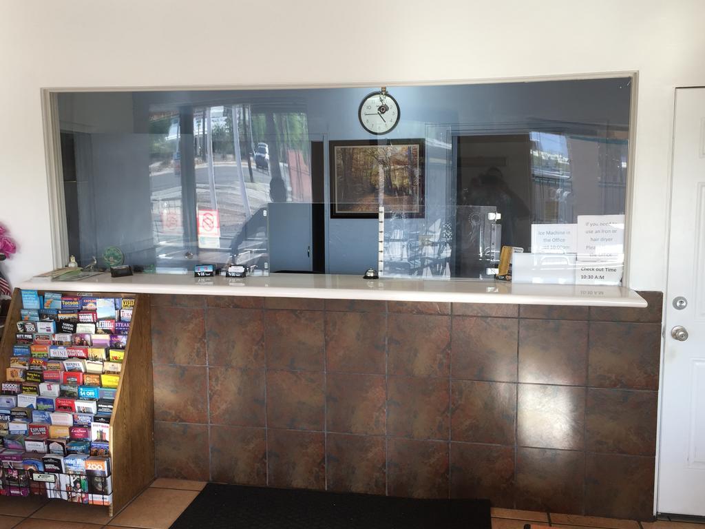 Amazon Motel Tucson Exterior photo