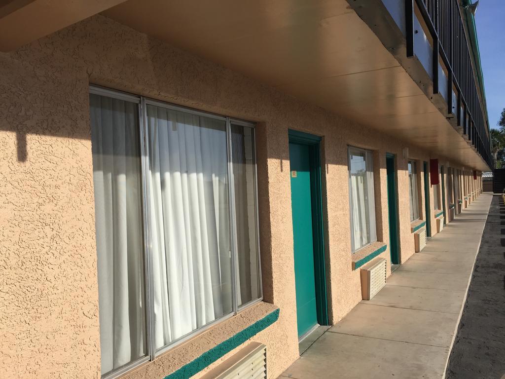 Amazon Motel Tucson Exterior photo