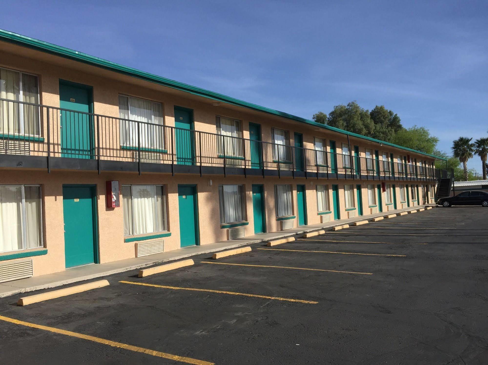 Amazon Motel Tucson Exterior photo